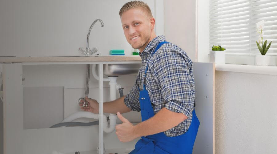 Expert burst pipe repair services in Rantoul, KS
